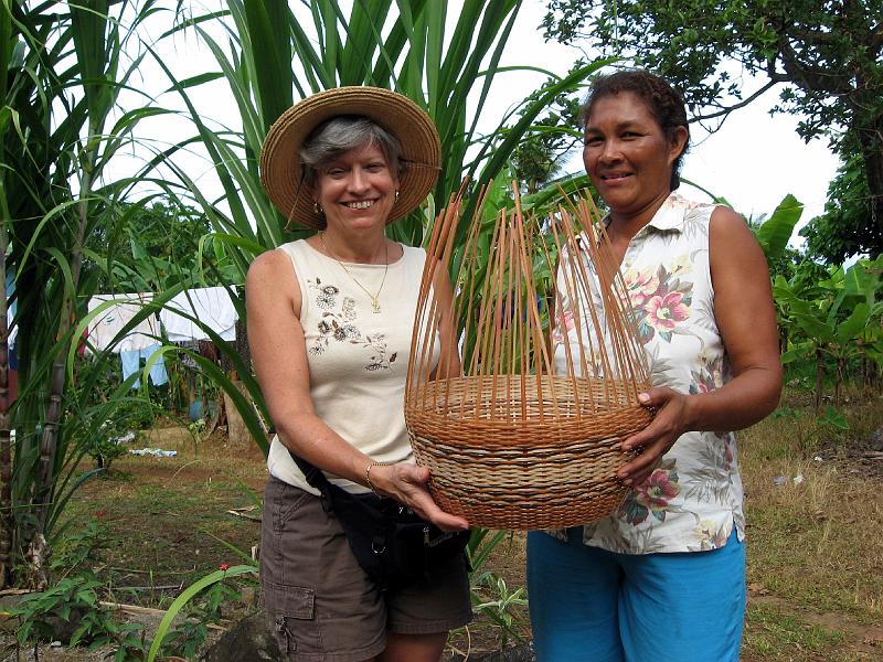 Ruth_basket-weaver_IMG_0537 The basket, in-process.