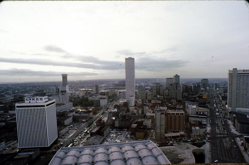river-50 Canal Street looking south is on the right.