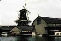 Leiden_harbor_windmill Windmill on the Old Rhein