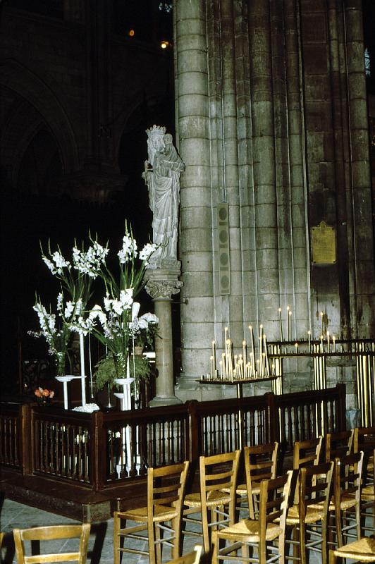 Notre_Dame_interior 