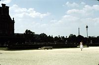 Eiffel_tower_from_Tulleries