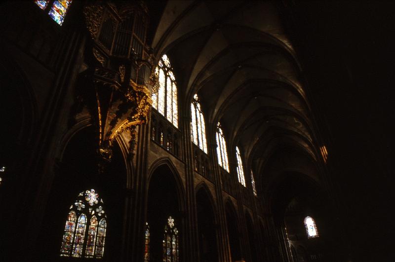 Strassburg_cathedral_interior 