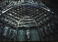 main_cathedral_doorway 